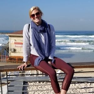 Meet your Posher, Elizabeth